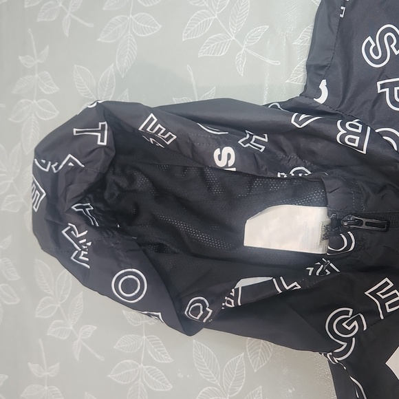 Adidas Loose Fit Wind Breaker - Picture 5 of 9